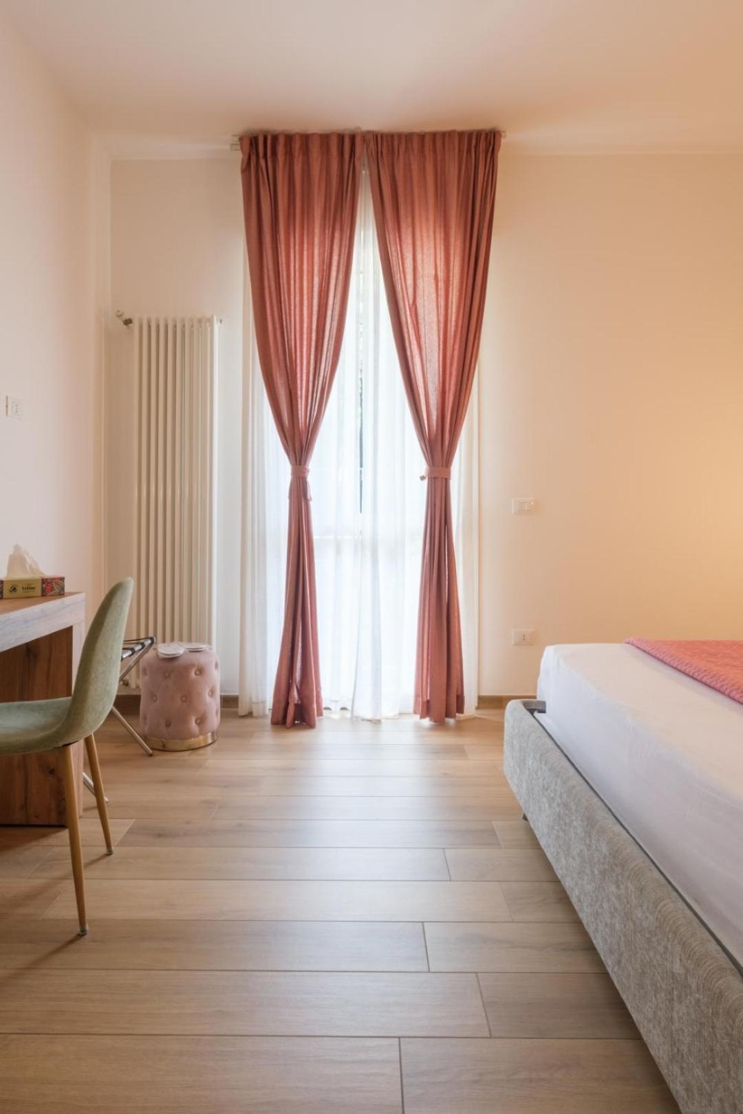 Sant'Orsola Lodge Bologna Ngoại thất bức ảnh